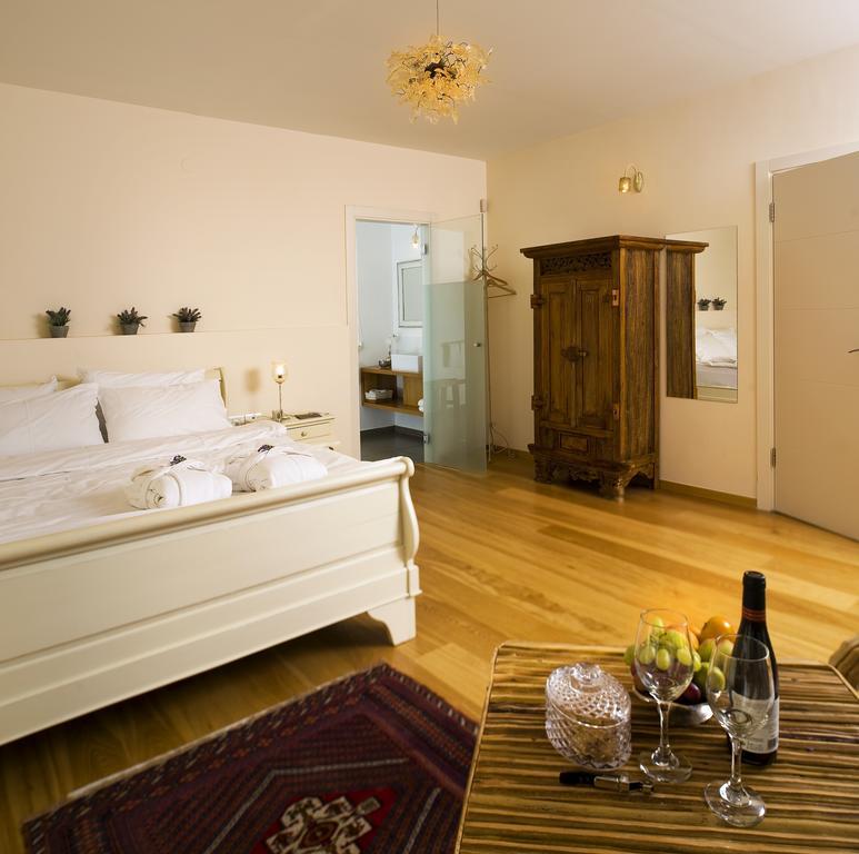 Jasmine Mansion Hotel โรชปินนา ภายนอก รูปภาพ